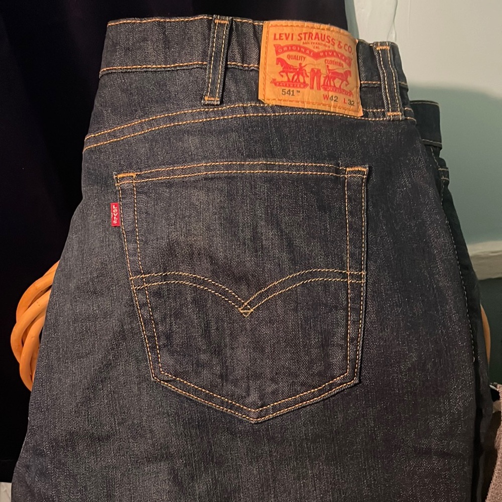Levi 541 size 42w 32l Brand new